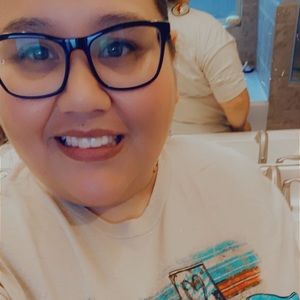 Meet your Posher, Sanjuana